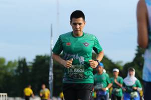 BIB: 593
                            <button type="button" onclick="openModal(5172995)" class="btn btn-primary btn-sm float-right btn-popup" data-toggle="modal" data-target=".modal-high-quality">
                        <i class="fas fa-shopping-cart"></i> Add to Cart
                    </button>
                                            <button type="button" onclick="isThisMe(5172995, true)" class="btn btn-success btn-sm float-right btn-popup btn-isme hidden" data-toggle="tooltip" data-placement="bottom" title="นี่คือรูปของคุณใช่ไหม คลิกที่นี่เพื่อเอาเข้าอัลบั้ม">
                        <i class="fas fa-plus"></i> Add to album
                    </button>
                    <button type="button" onclick="isThisMe(5172995, false)" class="btn btn-warning btn-sm float-right btn-popup btn-isnotme hidden">
                        <i class="fas fa-ban"></i> Remove from album
                    </button>